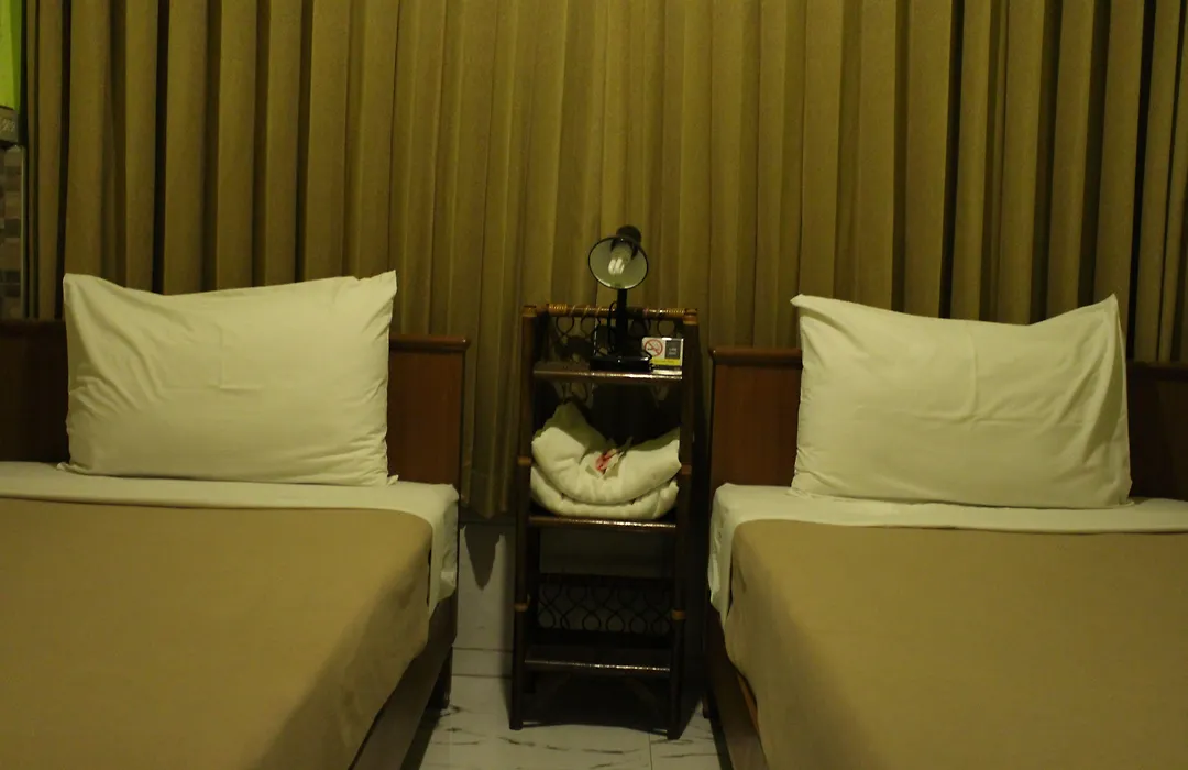 Samsen Sam Place-1
