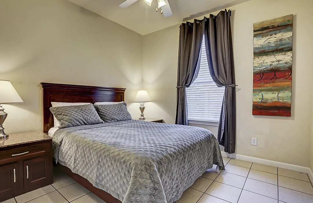 Villa Corporate 2 Bedroom Suite Furnished Condo-1