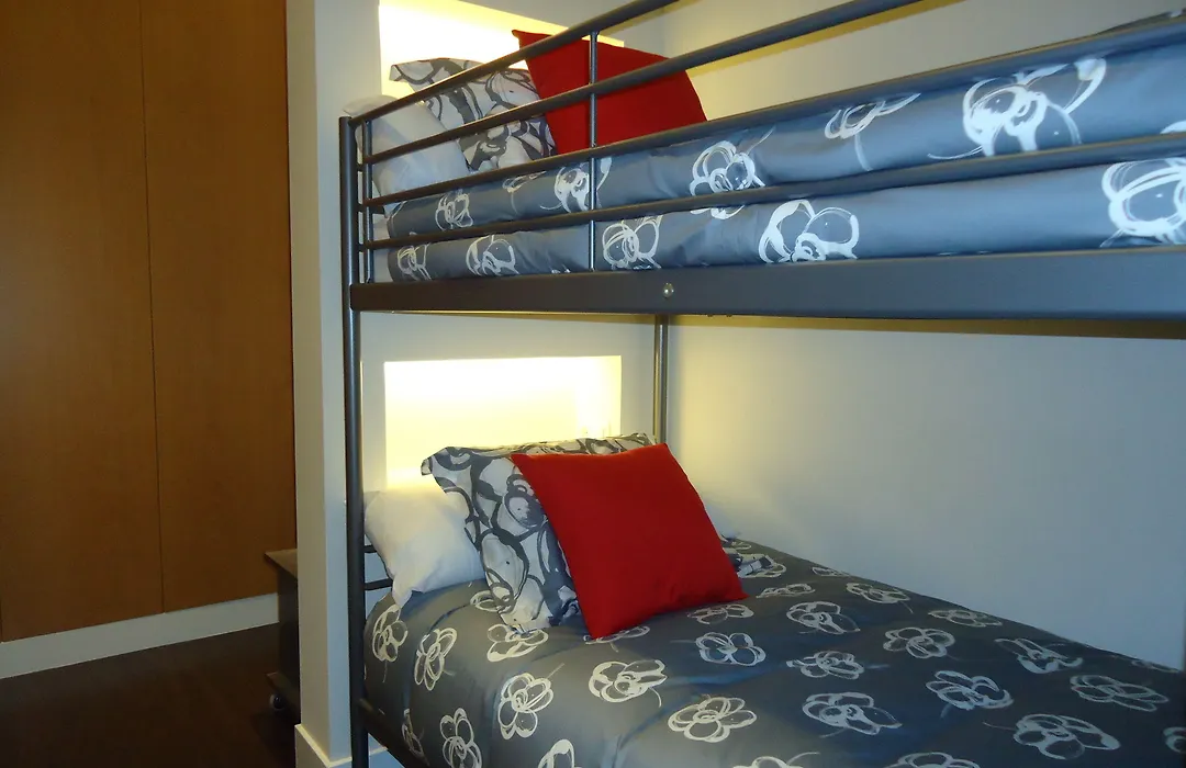 Apartamentos Turísticos Mauror-1