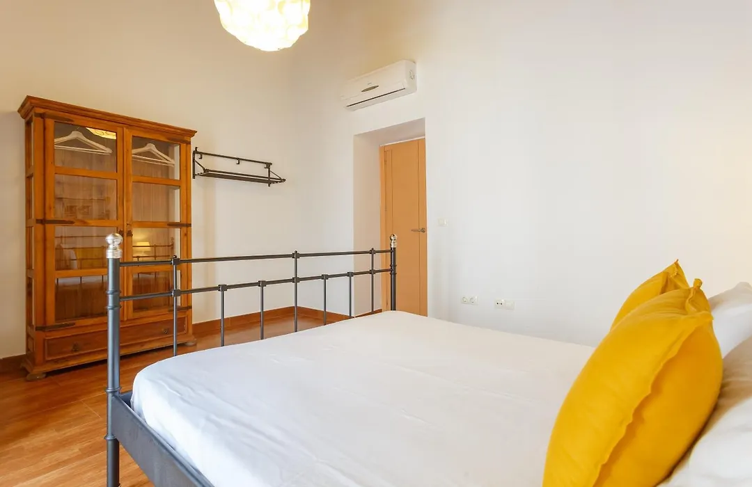 Apartamentos Sherry Center-1