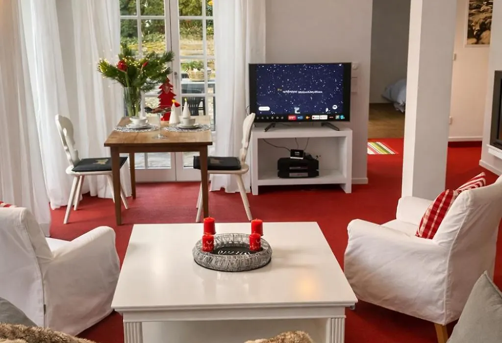 Landhaus Am Plattenbichl - Luxus Apartment mit Privat-Pool und Sauna-1