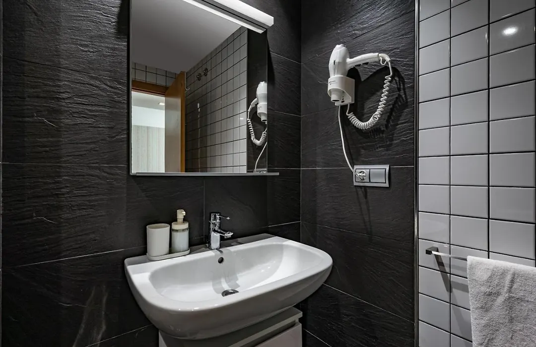 Apartamentos Spa Cueto-1