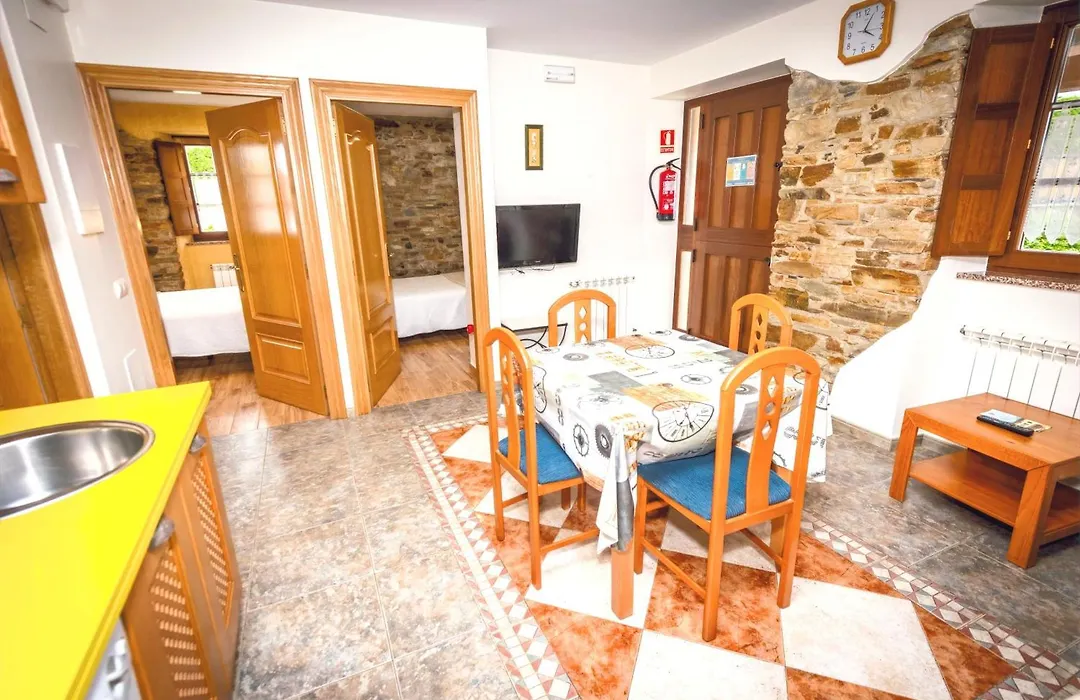 Apartamentos Navalin-1