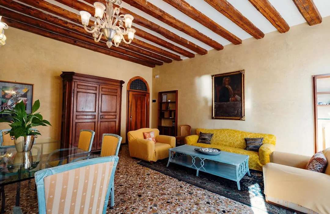 Casa Dei Pittori Venice Apartments-1