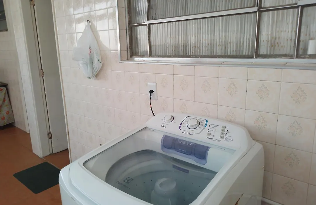 Apartamento Gonzaga Santos-1