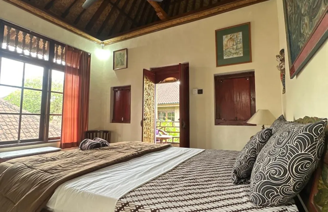 Nirvana Pension-1