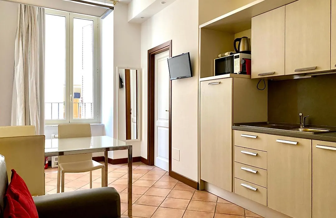 Sweetsuite Rome-1