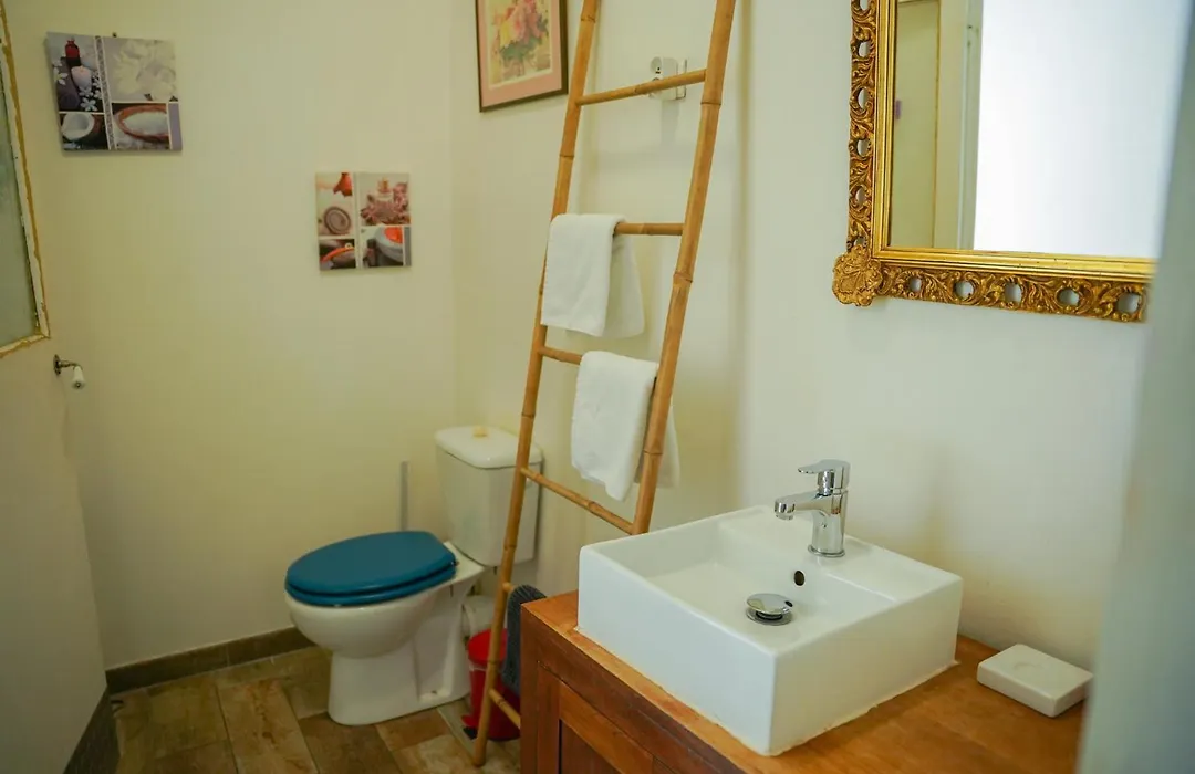 Casa Ammirati Marseille-1