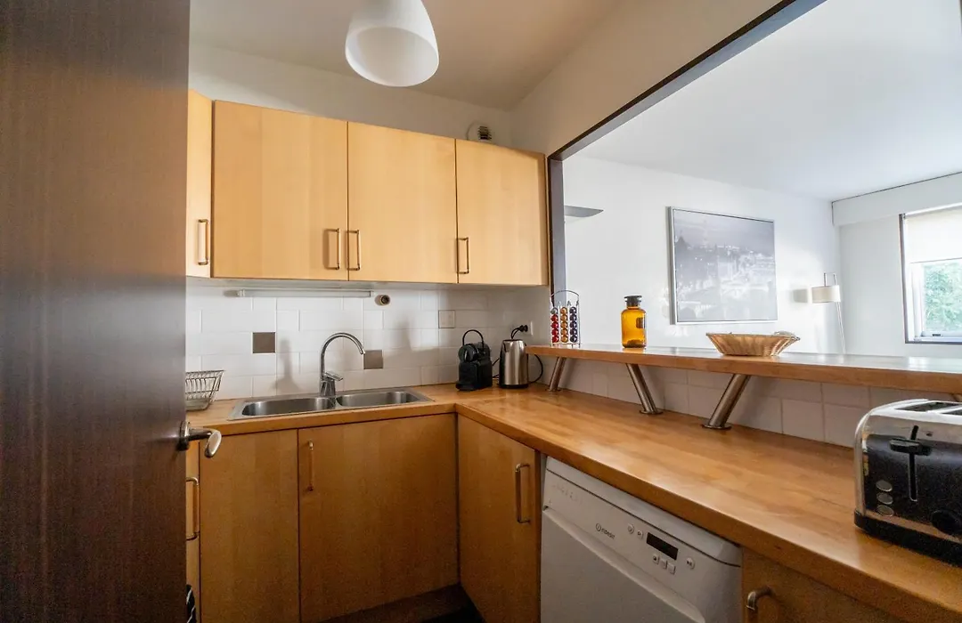 Short Stay Paris Apartments-1