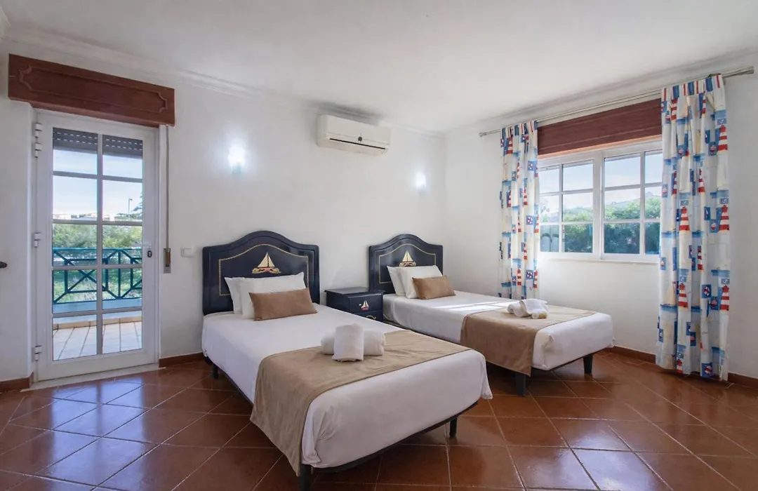 Villa Pacheco by Algarve Holidays-1