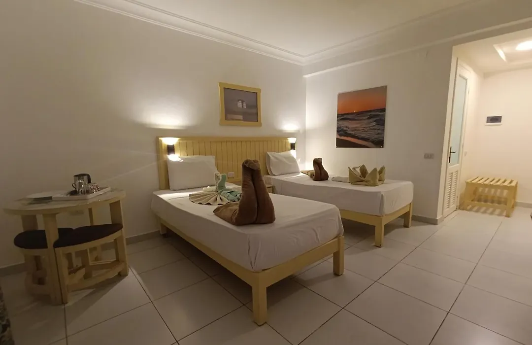 Zak Inn Residence-1