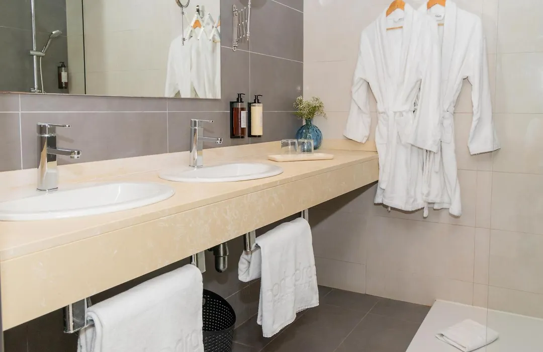 Porto Drach Aparthotel & Suites-1