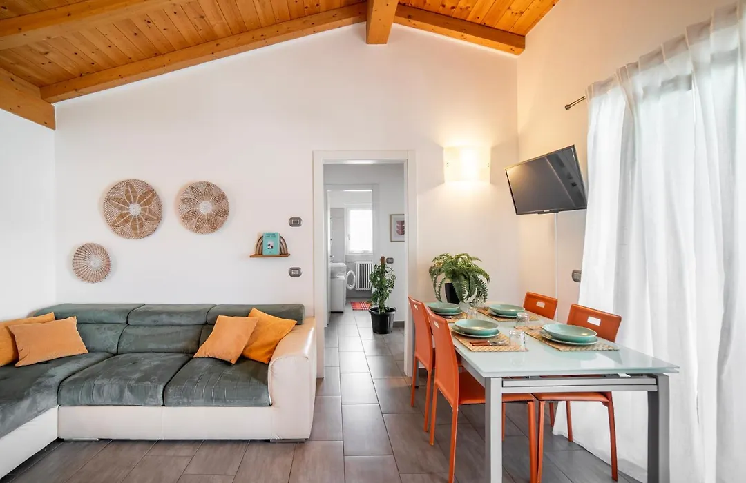Camping Italia 90 Apartments-1