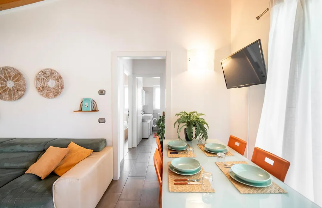 Camping Italia 90 Apartments-1