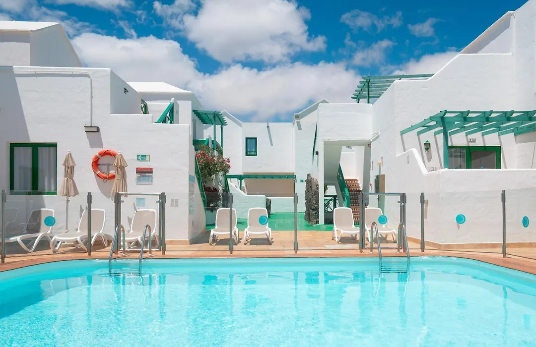 Apartamentos Celeste-1