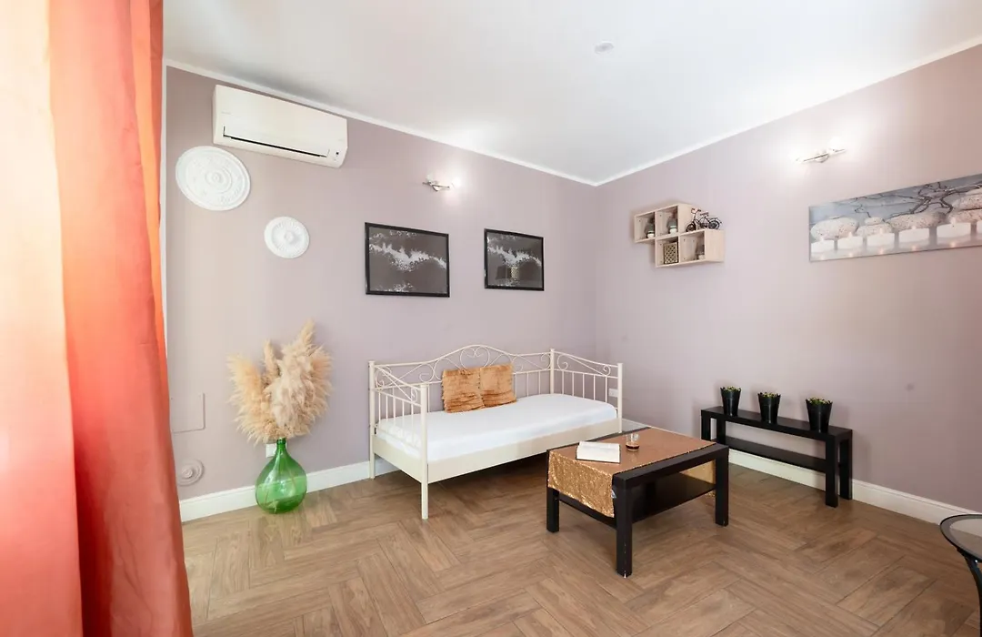 Gold Apartment-1