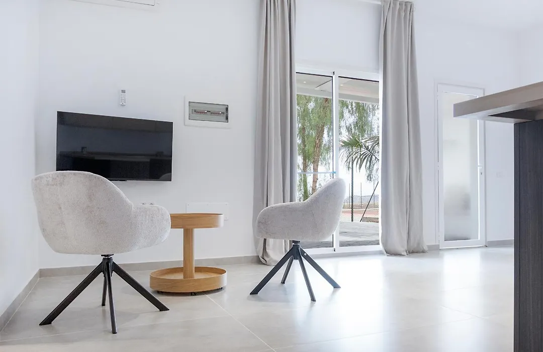 The Club - Accommodation - Dining - Events-1