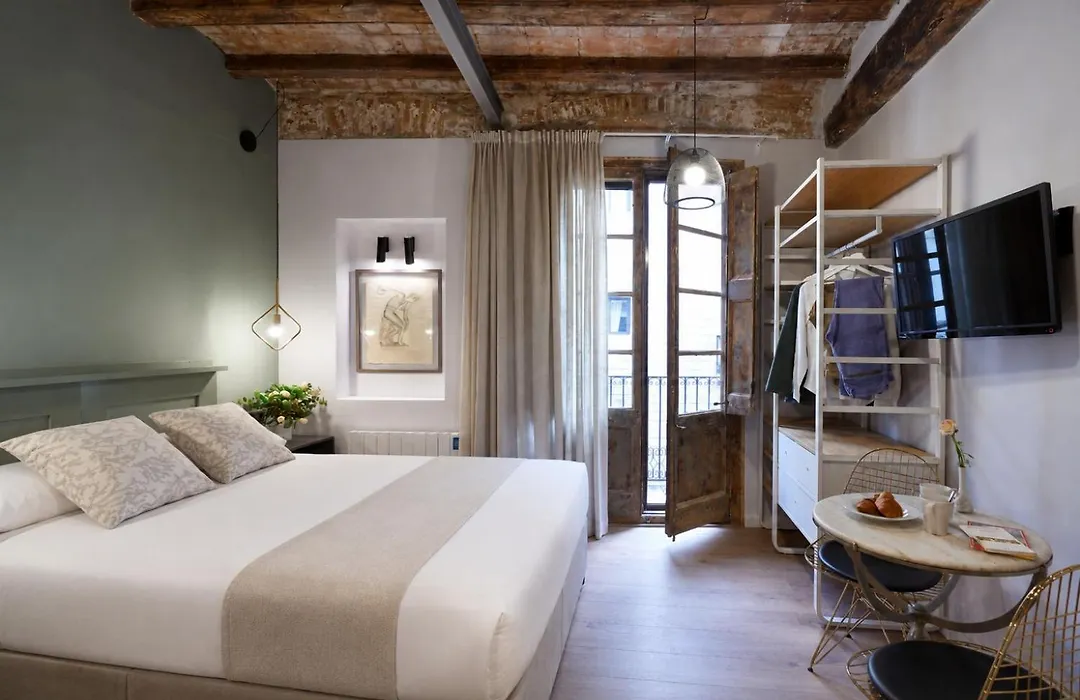Ainb Gothic-Jaume I Apartments-1