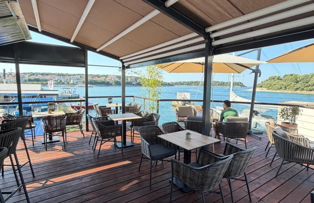 Apartments By The Sea-1