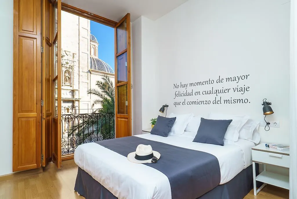 Valencia Home-1
