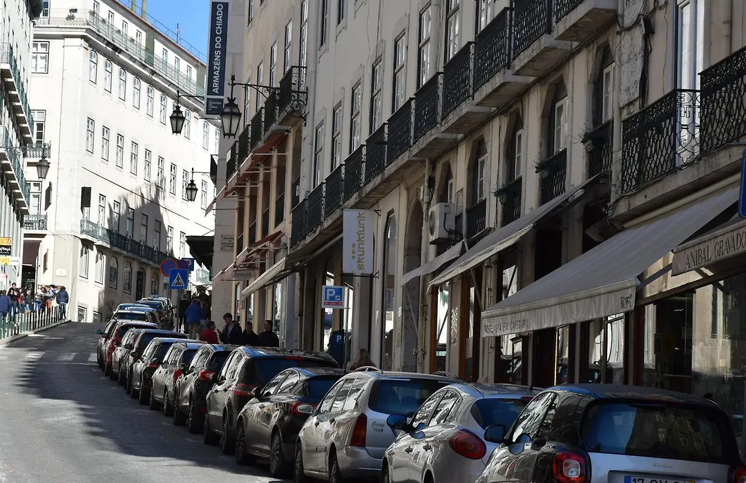 Dream Chiado Apartments-1