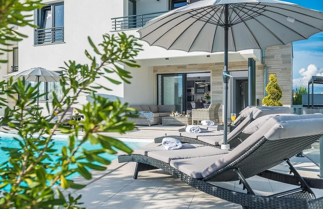 Villa Ana,Luxury Wellness Villa With Heated Pool And Jacuzzi-1