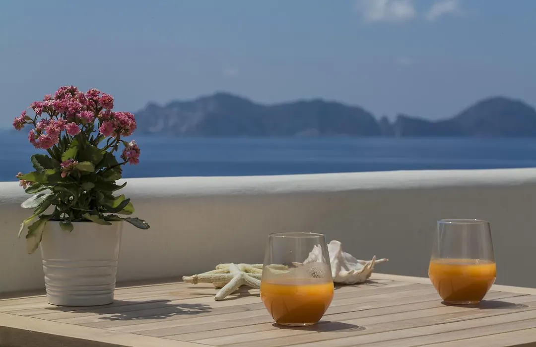Maridea Casa Vacanza- Le Alcove sul Mare Suites-1