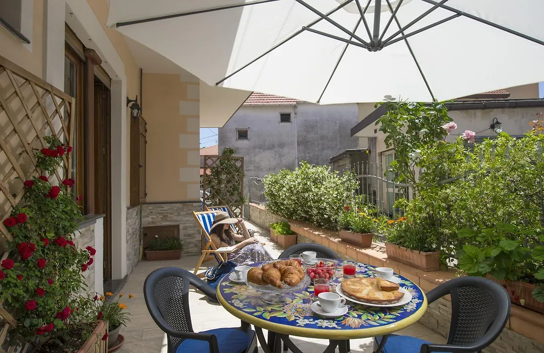 Sweet House-1