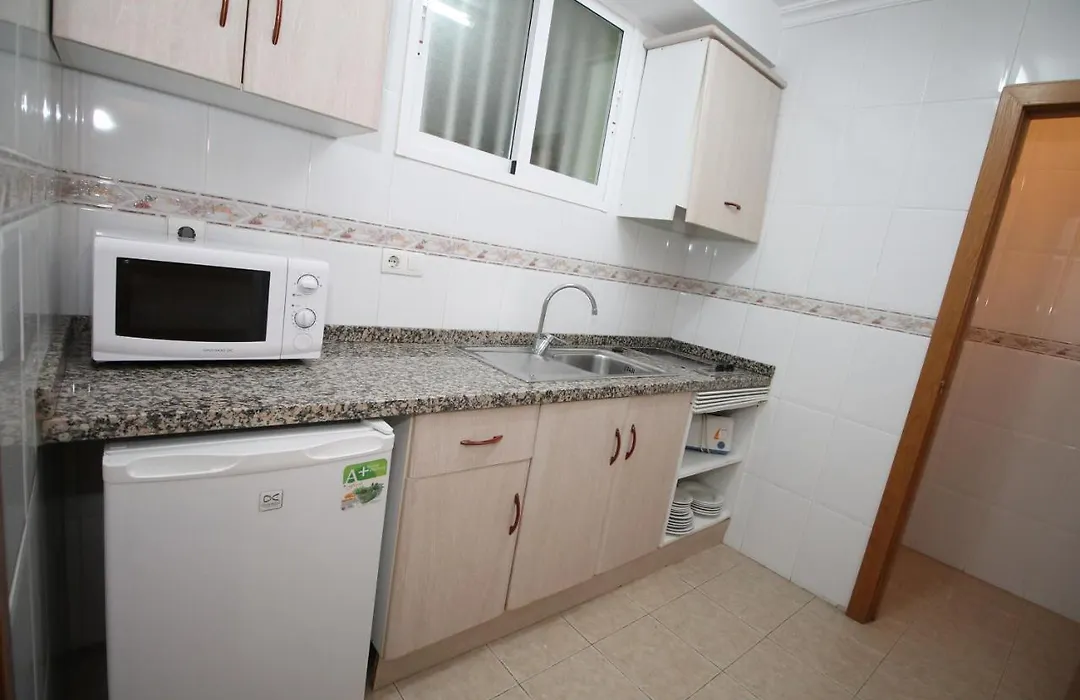 Apartamentos Playamar-1