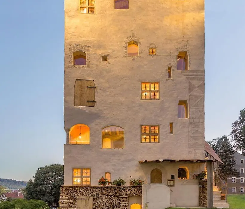Turm zu Schloss Schedling-1