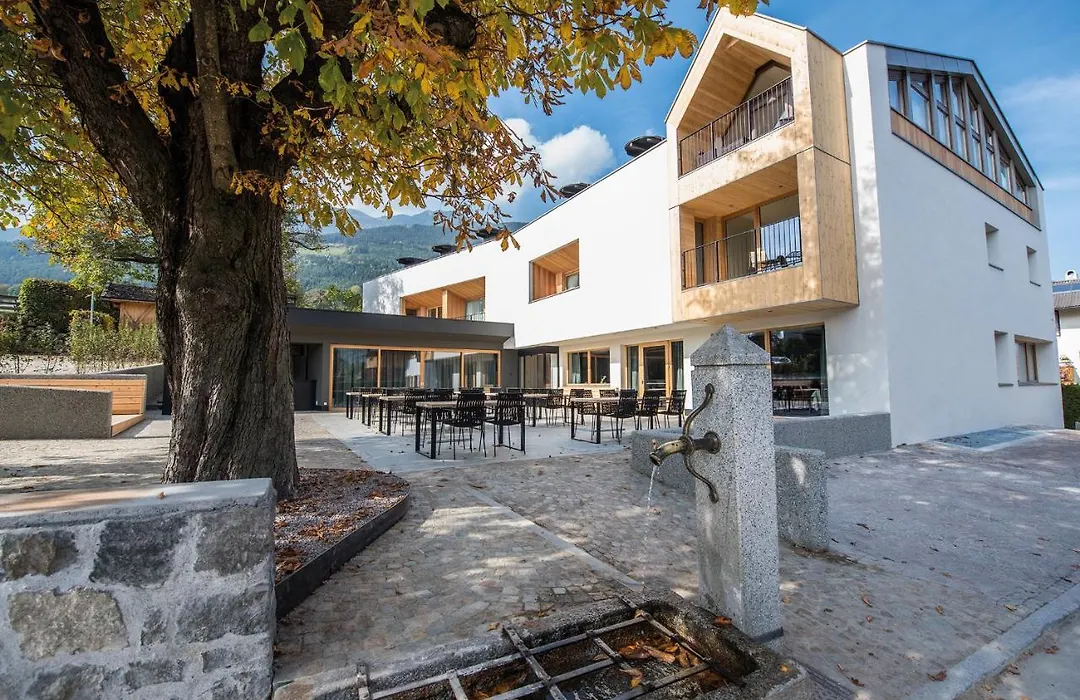 Dining & Living Alpenrose-1