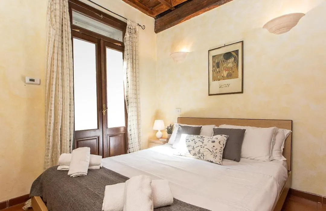 Rental in Rome Luce Apartment-1