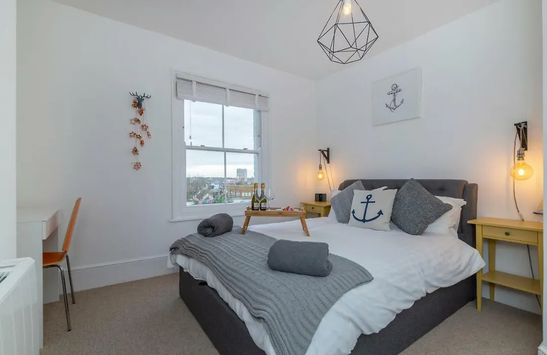 Fort Crescent - Margate-1