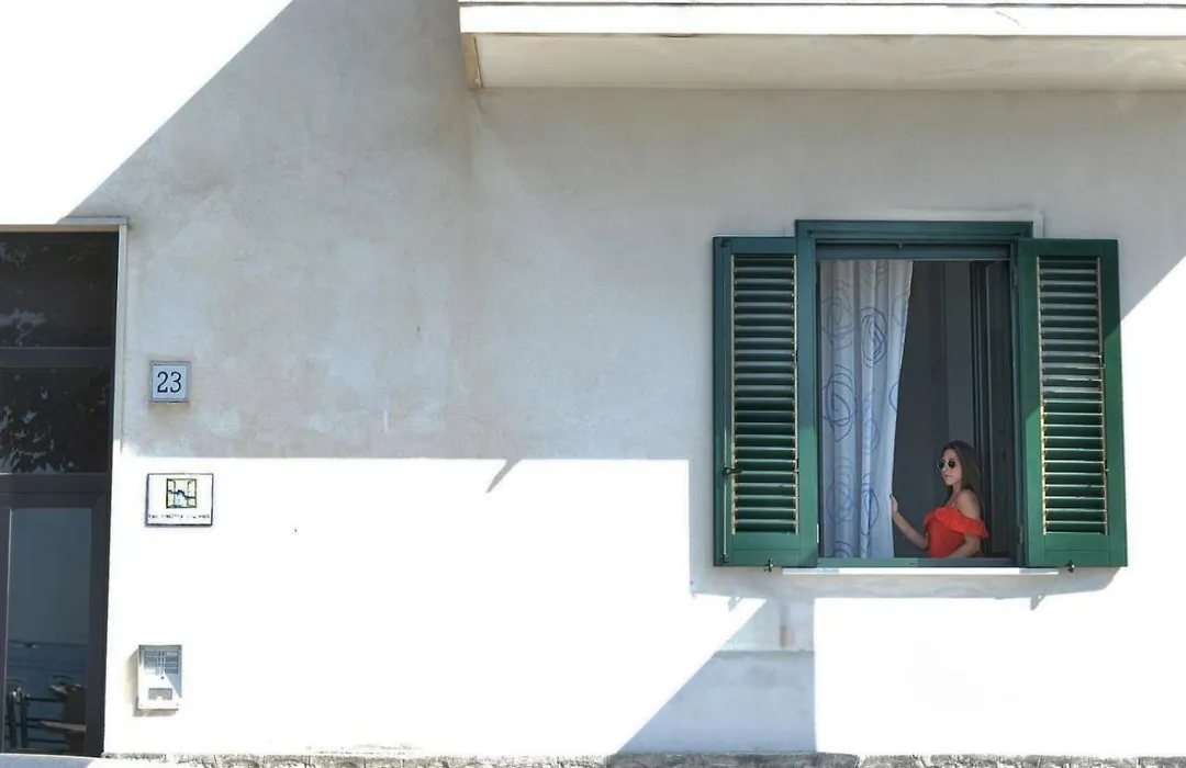 Una Finestra sul Mare-1