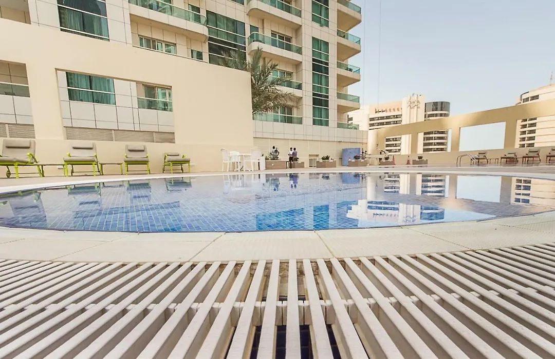 Studio Apartment In Jumeirah Beach Residence By Deluxe Holiday Homes-1