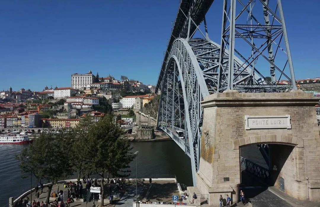 Porto View By Patio 25-1