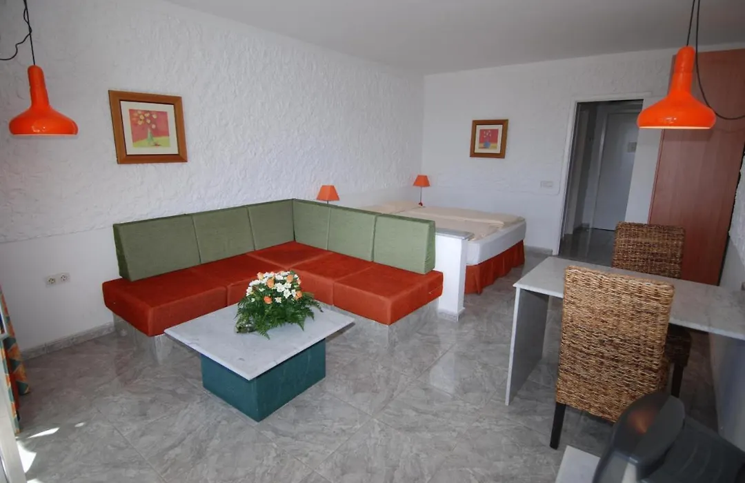 Apartamentos Matorral-1