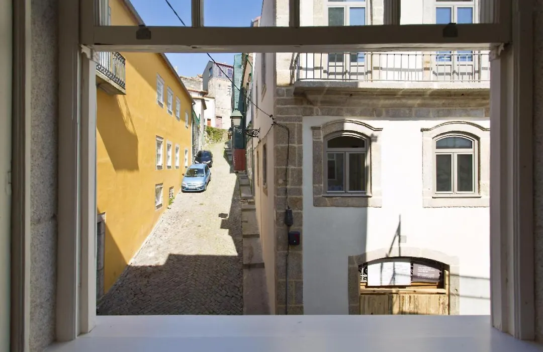 Oporto Golden View Vitoria-1