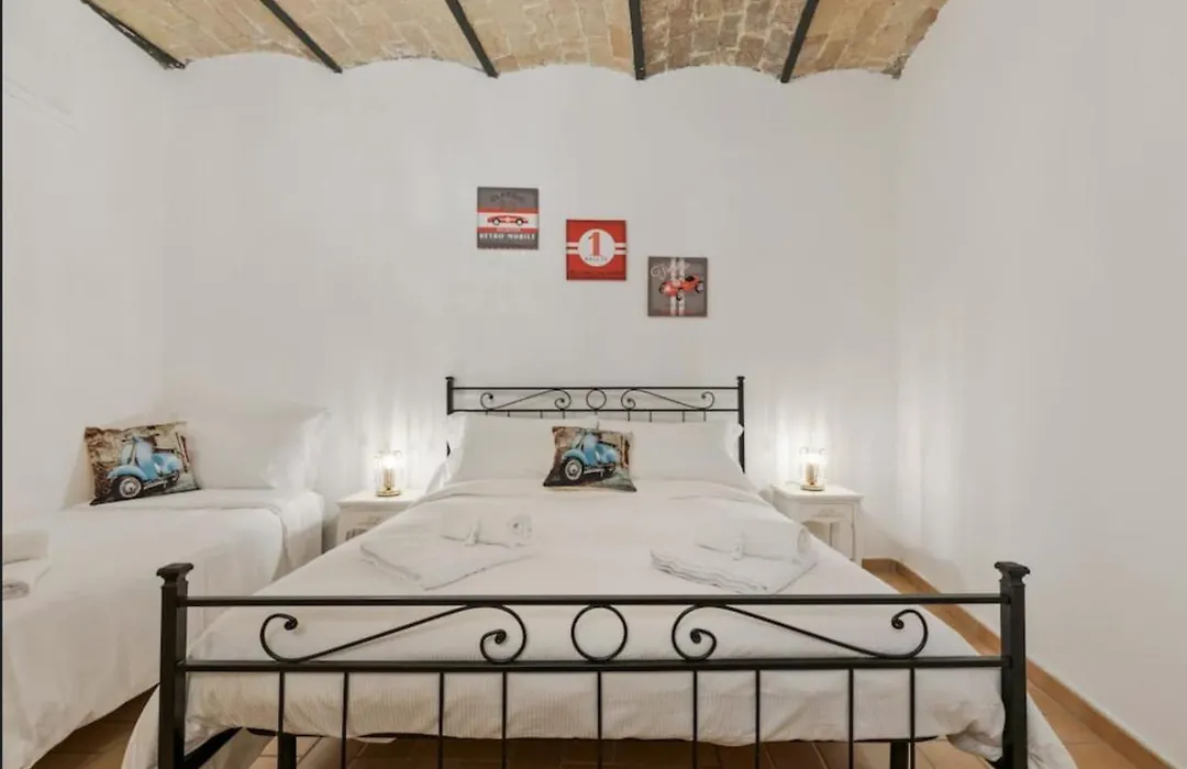 Roma Colosseum Apartment-1