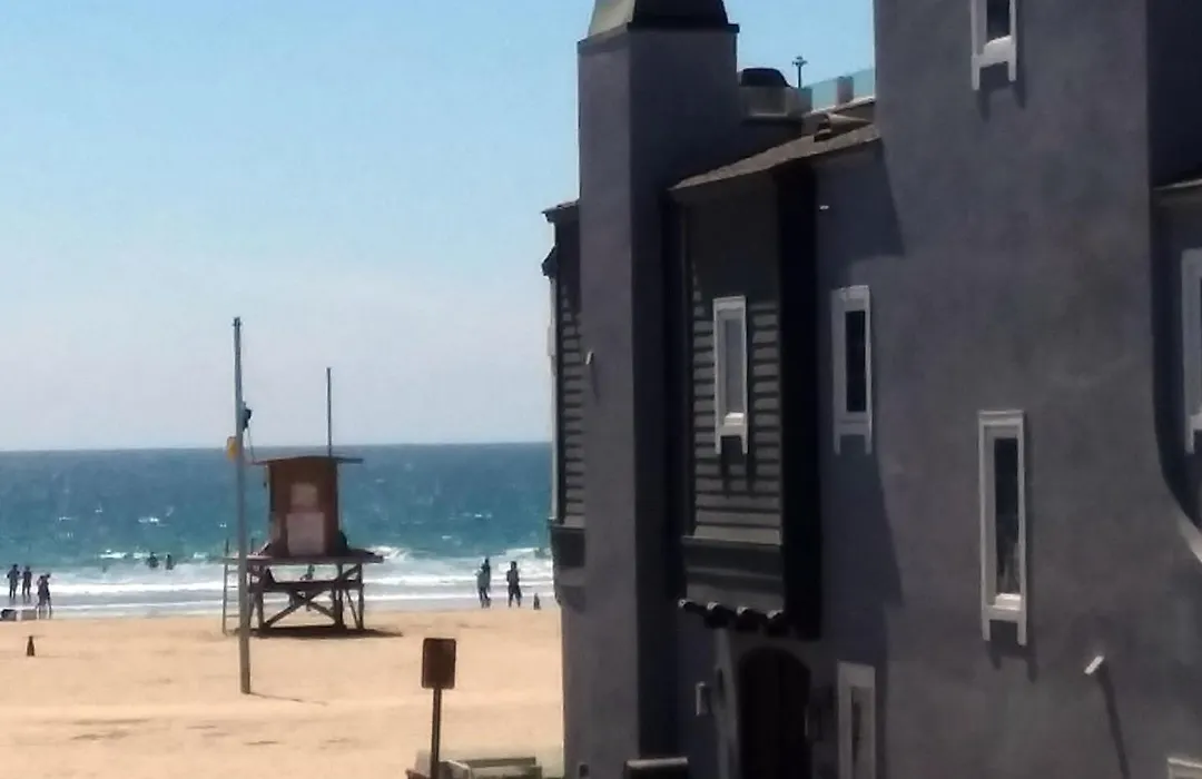 25 Steps To The Beach-1