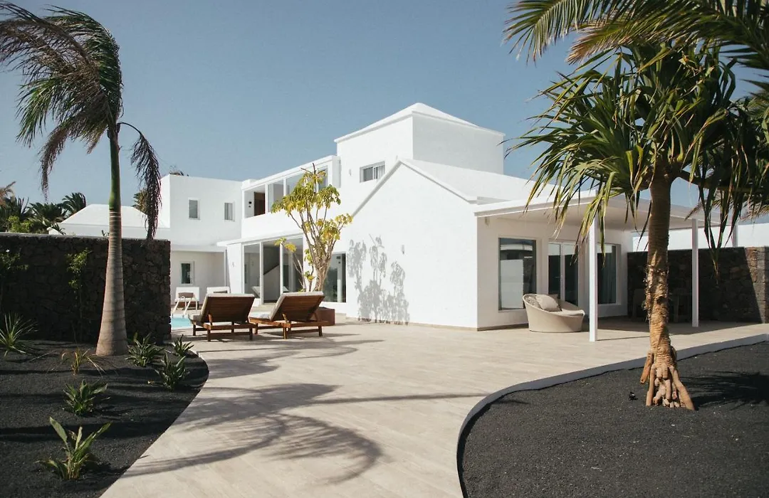 Alava Suites-1