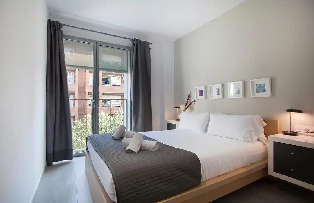 Bbarcelona Gaudi Flats-1