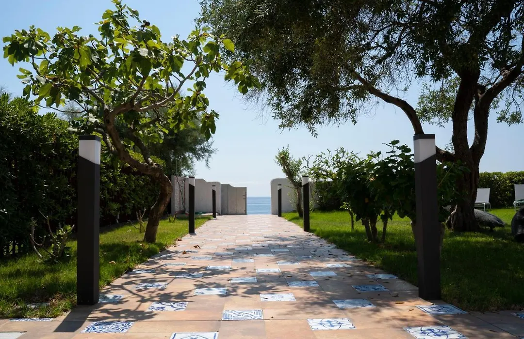 Villa Pietra Rossa-1