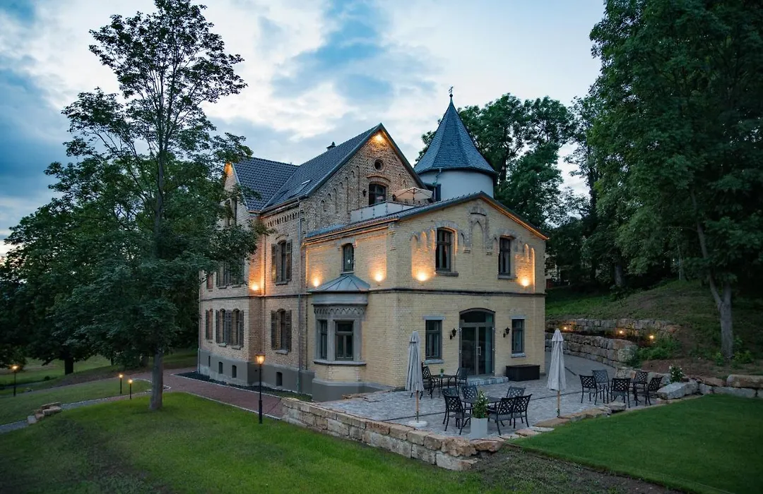 Villa von Boyneburgk-1