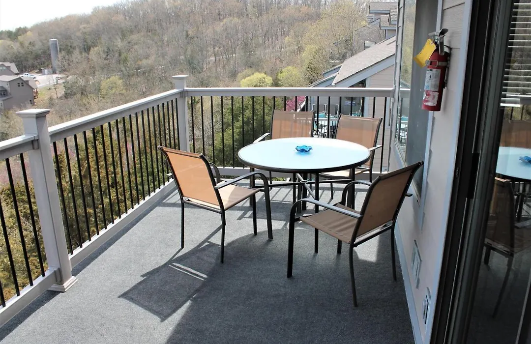 Treehouse Condos-1