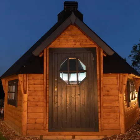 Weedingshall Lodges-2