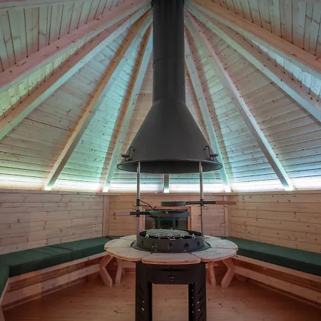 Weedingshall Lodges-3