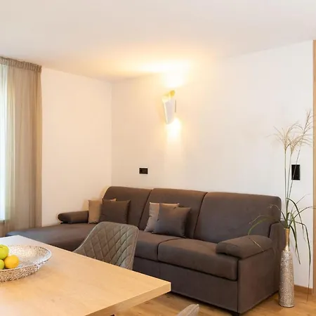 Nice Living Neue- Moderne Apartments Im Herzen Von Brixen - Kostenlose Brixencard - Ideal Fuer Familien, Paare, Geschaeftsreisende Und Allen Urlaubs Hungrigen-3