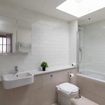 Homely - Central London West End Apartments-2