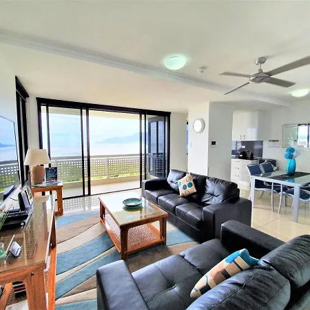 Cairns Ocean View Apartment-3